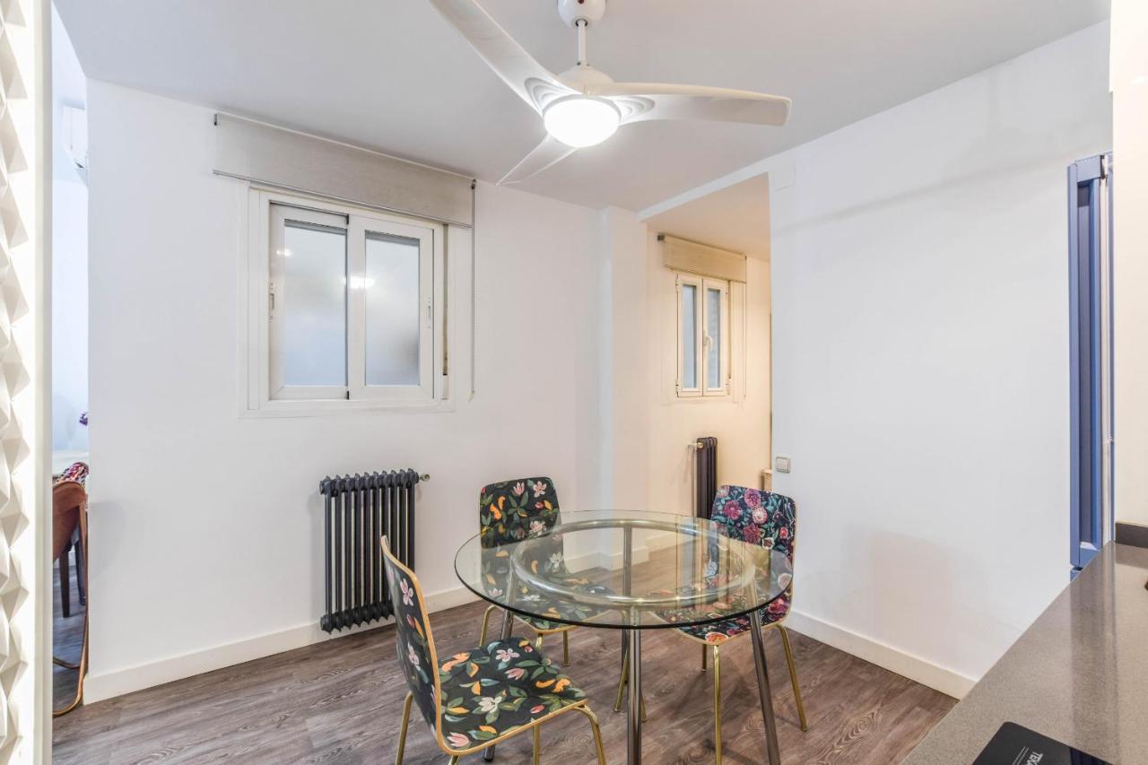 Apartamento En Malasana Appartement Madrid Buitenkant foto